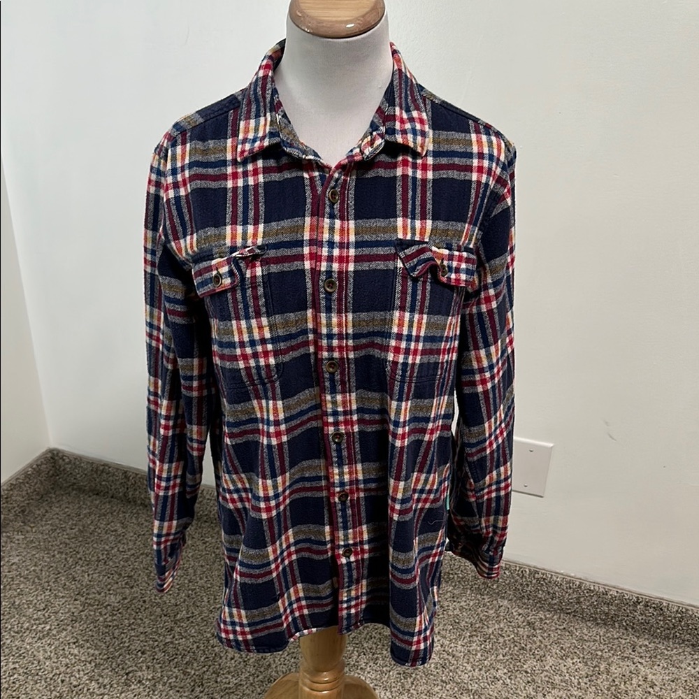 😊 Vissla Flannel Button Up